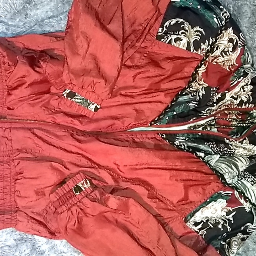 Wind breaker